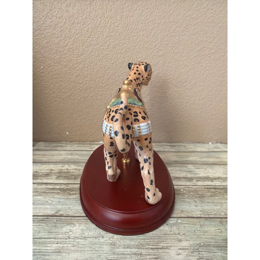 Lenox Carousel Leopard 2004 Porcelain Figurine w/ Wood Base in Box - Picture 9 of 16